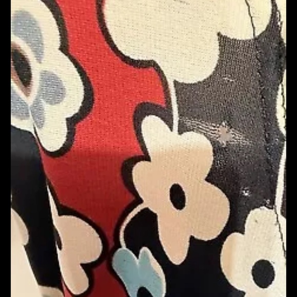 Charlotte Russe Juniors Floral Print Dress M Black Red Deep V-Neck Knee Length - Picture 12 of 13